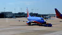N712SW @ KATL - Pushback Atlanta - by Ronald Barker