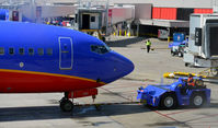 N780SW @ KATL - At the gate pushback Atlanta - by Ronald Barker