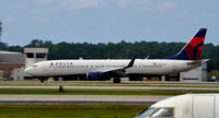 N803DN @ KATL - Landing Atlanta - by Ronald Barker