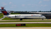 N891AT @ KATL - Taxi Atlanta - by Ronald Barker