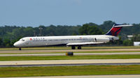 N927DA @ KATL - Landing Atlanta - by Ronald Barker