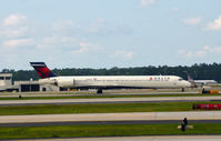 N958DN @ KATL - Taxi to parking Atlanta - by Ronald Barker