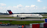 N967AT @ KATL - Taxi Atlanta - by Ronald Barker