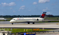 N988AT @ KATL - Taxi to parking Atlanta - by Ronald Barker