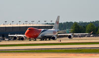 OO-THB @ KATL - Taxi Atlanta - by Ronald Barker