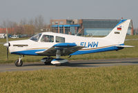 D-ELWW @ EBKT - Taxiing to rwy 06. - by Raymond De Clercq