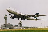 C-GNXH @ EHAM - Kaagbaan Schiphol July/August 1991 - by Jan Bekker