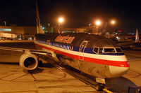 N909NN @ KMIA - We had to wait several hours for our delayed flight to CDG. So there was a chance to get some more aircraft pictures like this one.