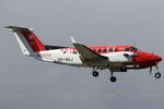 VH-NAJ @ YSSY - finals to 16R - by Bill Mallinson