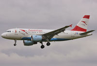 OE-LDC @ LSZH - Austrian Airlines / with Mozart Sticker - by Wilfried_Broemmelmeyer