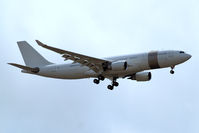 A7-HHM @ EGLL - Airbus A330-203 [605] (Qatar Amiri Flight) Home~G 02/07/2010. On approach 27L.