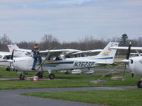 N362SP @ I69 - Sporty's Flight School 172S - by Christian Maurer