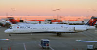 N907DE @ KATL - Taxi Atlanta - by Ronald Barker