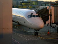 N942AT @ KATL - At the gate Atlanta - by Ronald Barker