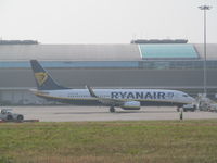 EI-DYB @ EGGW - just landed - by magnaman