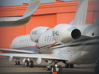 G-LALE @ EGGW - in pack at luton - by magnaman