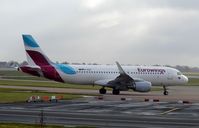 D-AIZT @ EGCC - At Manchester - by Guitarist