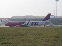 HA-LWV @ EGGW - at luton - by magnaman