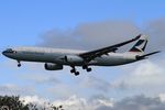 B-LAK @ YSSY - finals to 16R - by Bill Mallinson