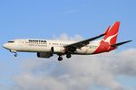 VH-VYG @ YSSY - finals to 16R - by Bill Mallinson