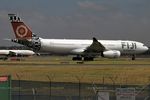 DQ-FJU @ YSSY - taxi from 34R - by Bill Mallinson