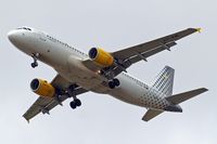 EC-KMI @ EGLL - Airbus A320-216 [3400] (Vueling Airlines) Home~G 04/07/2010. On approach 27R. - by Ray Barber