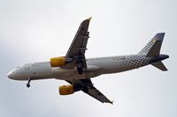 EC-KMI @ EGLL - Airbus A320-216 [3400] (Vueling Airlines) Home~G 04/07/2010. On approach 27R. - by Ray Barber