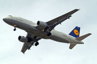 D-AIQK @ EGLL - Airbus A320-211 [0218] (Lufthansa) Home~G 01/07/2010. On approach 27R. - by Ray Barber