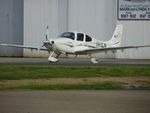 VH-CLN @ YMMB - Cirrus VH-CLN at Moorabbin Mar 31, 2016 - by red750