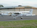VH-EOX @ YMMB - Cessna 172S at Moorabbin, Mar 31, 2016 - by red750