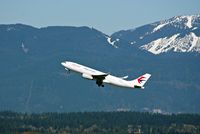 B-5961 @ YVR - MU582 to PDG