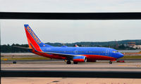 N271LV @ KDCA - Taxi National - by Ronald Barker
