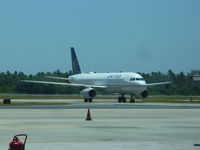 N401UA @ MMZH - UA Airbus A320-232 - by Christian Maurer