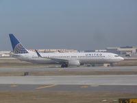 N39415 @ ORD - Boeing 737-924ERS - by Christian Maurer