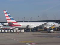 N770AN @ ORD - American Airlines Boeing 777-223 - by Christian Maurer