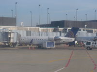 N927SW @ ORD - SkyWest CRJ-200 - by Christian Maurer