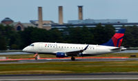 N860RW @ KDCA - Landing National - by Ronald Barker