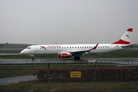 OE-LWA @ EKCH - OE-LWA just arrived rw 04L - by Erik Oxtorp