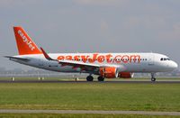 G-EZWW photo, click to enlarge G-EZWW photo, click to enlarge