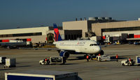 N325NB @ KATL - Pushback Atlanta - by Ronald Barker