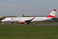 OE-LWA @ LOWW - Austrian Airlines ERJ-190