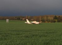 F-GBSU - Emergency landing in a field near Dampierre )(F78) - by Jerome