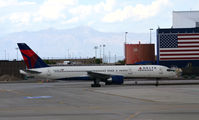 N550NW @ KSLC - Taxi SLC - by Ronald Barker