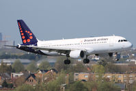 OO-SNG @ EBBR - Landing on rwy 01. - by Raymond De Clercq