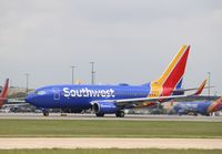 N7827A @ KHOU - Boeing 737-700 - by Mark Pasqualino