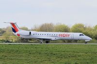 F-GRGJ @ LFRB - Embraer EMB-145EU, Taxiing to holding point rwy 25L, Brest-Bretagne airport (LFRB-BES) - by Yves-Q