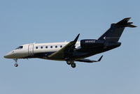 N895EE @ EBBR - Landing at Brussels rwy 01. - by Raymond De Clercq