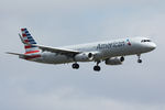 N125AA @ DFW - Landing at DFW Airport