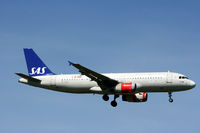 OY-KAO @ EKCH - OY-KAO landing rw 04L - by Erik Oxtorp