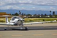 N858DT @ KRHV - California-based Diamond Star 40 visiting at Reid Hillview Airport, San Jose, CA. - by Chris Leipelt